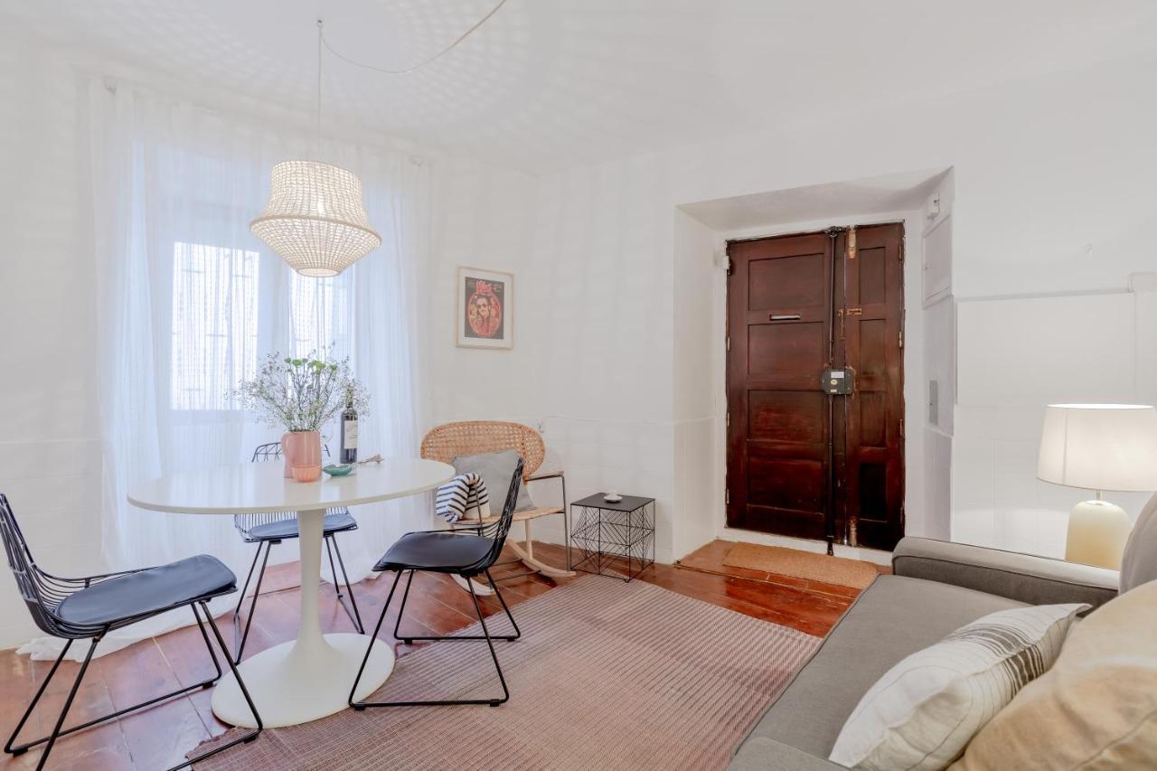 Typical Alfama Apartment, By Timecooler Lizbona Zewnętrze zdjęcie