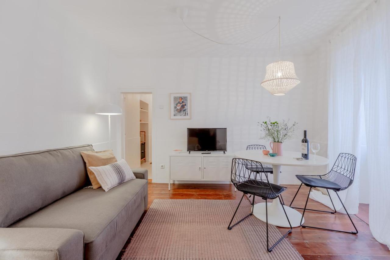 Typical Alfama Apartment, By Timecooler Lizbona Zewnętrze zdjęcie