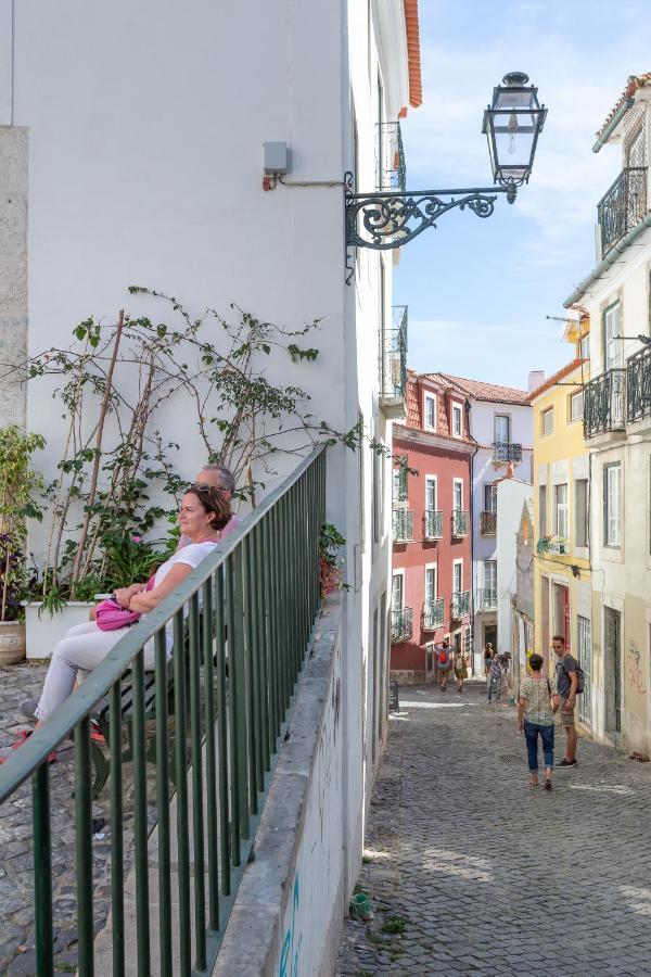 Typical Alfama Apartment, By Timecooler Lizbona Zewnętrze zdjęcie