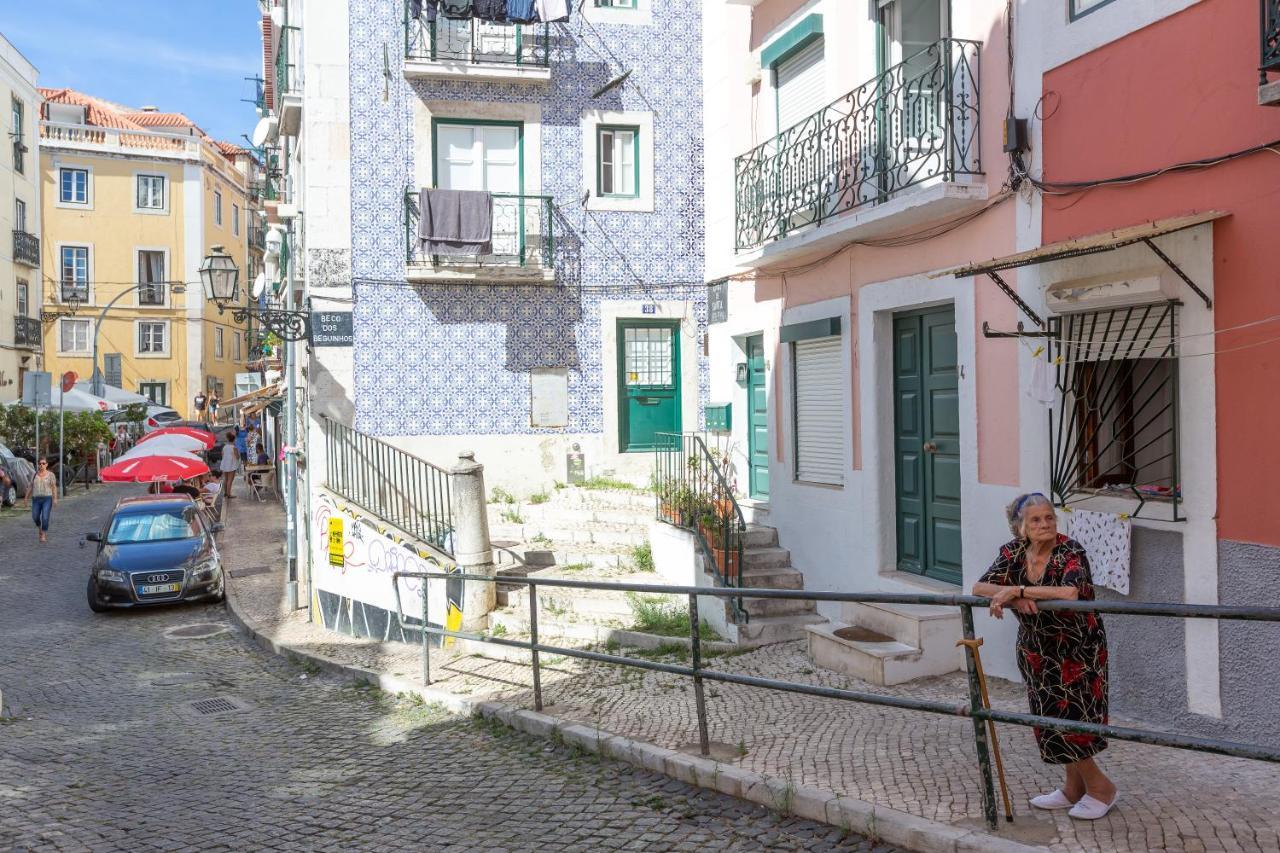 Typical Alfama Apartment, By Timecooler Lizbona Zewnętrze zdjęcie